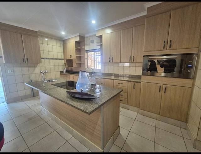 4 BEDROOM HOUSE FOR SALE IN BRACKENDOWNS